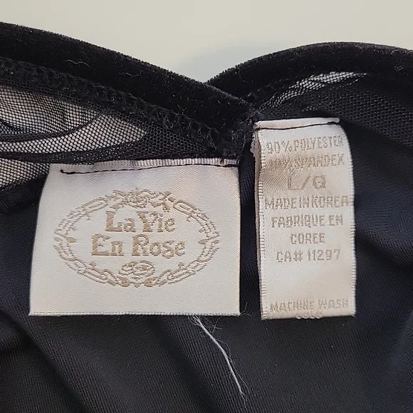 CLOSET CLEAROUT $10 | La Vie En Rose | Mess and velvet bodysuit | Size large - Picture 3 of 5